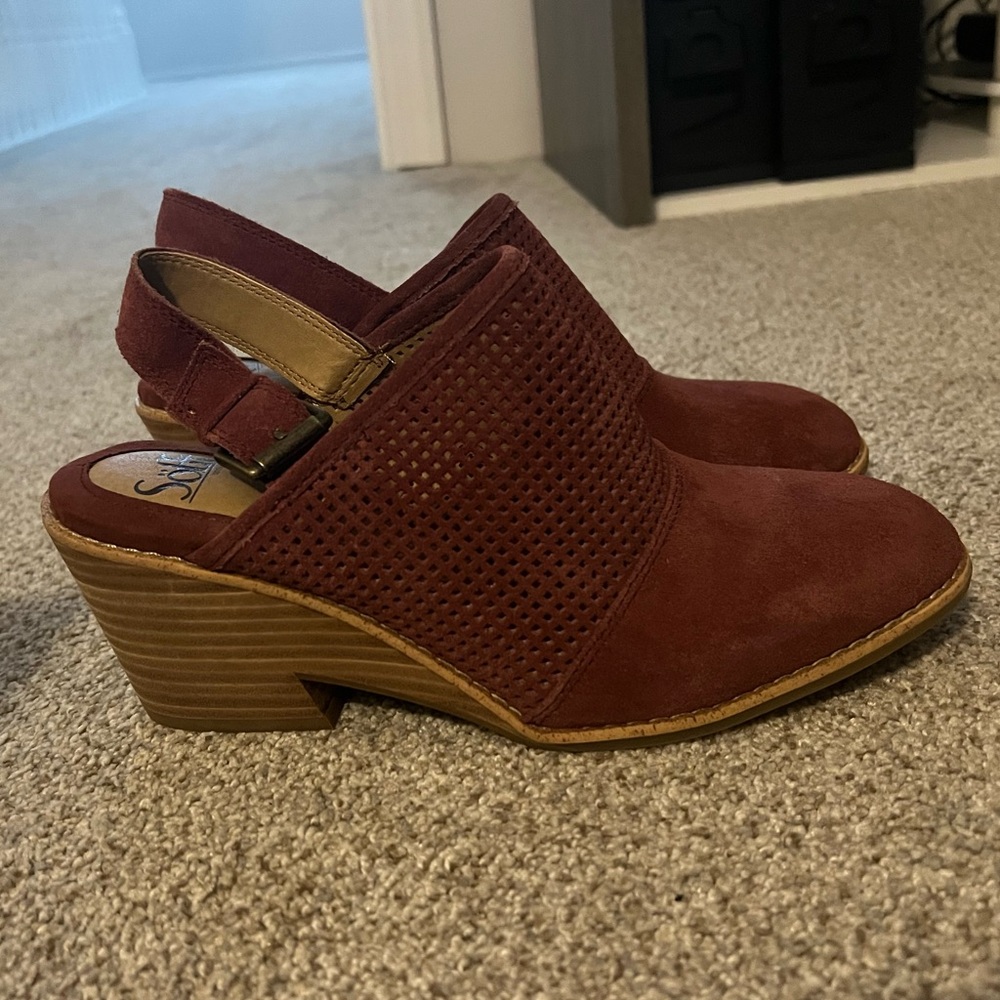 Sofft Women's Red Mules with Tan Heel